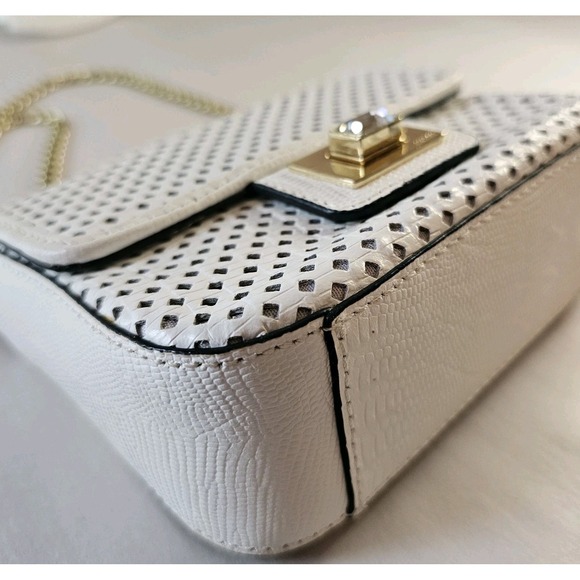 Juicy Couture White Perforated‎ Chain Crossbody Bag Rhinestone Turn Lock Gold - Picture 8 of 16